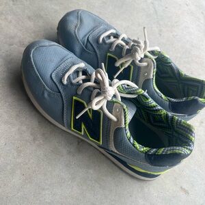 New Balance Blue Sneakers with Soft Material and Low-Top Design